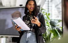 10 công việc đang rất ‘khát nhân lực’: Mức lương lên tới 2,4 tỷ đồng/năm, làm việc online hay offline đều được