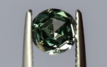 Buồn của ngành kim cương: Giá rơi thảm hại, mất dần sức hút, khách hàng chuyển sang dùng đồ ‘nhân tạo’