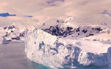 Trung Quốc vô tình phát hiện "mỏ vàng giấu dưới biển sâu": Trữ lượng khủng có thể nuôi sống 1,4 tỷ người