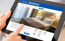 Đặt phòng khách sạn qua mạng, người đàn ông sững người bởi cảnh tượng khi đến trực tiếp