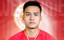 Bùi Hoàng Việt Anh chính thức về CLB CAHN, trở thành chiến sĩ Công an khi giải nghệ