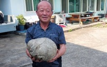 Lão nông 'đổi đời' nhờ phát hiện vật thể giống tảng đá kỳ quái, giá gần 1 tỷ đồng/kg