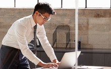 Sau một năm đi làm tôi phát hiện 4 ĐIỀU phũ phàng: Có tài chưa chắc thành công, lựa chọn quan trọng hơn nỗ lực