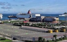 Bộ Ngoại giao đang xác minh thông tin 3 người Việt nhập cư trái phép trong container ở Ireland