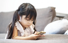 3 thời điểm bố mẹ nào cũng cần nâng đỡ, ủng hộ con cái, nếu mắc sai lầm tương lai con dễ tụt dốc