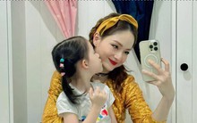 Bận rộn làm việc không có thời gian chơi với con, Lan Phương nhẹ nhàng nói 1 câu mà con gái đã hiểu chuyện