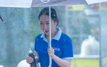 Mưa lớn bất chợt giờ tan tầm, người dân Long An vất vả về nhà