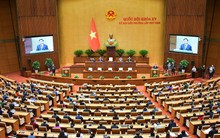 Luật các TCTD (sửa đổi): Cổ đông sở hữu từ 1% cổ phần ngân hàng sẽ phải khai báo thông tin cá nhân và người liên quan là ông, bà, con, cháu,…