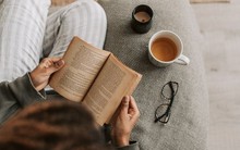 Cha nghèo nuôi dạy nên 6 người con xuất chúng: Khả năng của cha mẹ có hạn, không thể đưa con mình tiến xa, nhưng SÁCH thì có thể!