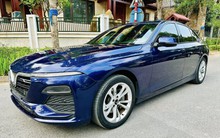 Chủ xe đăng bán VinFast Lux A2.0: Đời 2020 nhưng mới 'thay dầu 1 lần', CĐM thi nhau trả giá đòi mua