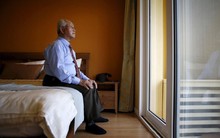 Đưa bố vào viện dưỡng lão, tôi bị cả làng nói là bất hiếu: Sự thật đằng sau hiếm ai hiểu được