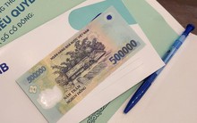 Ngân hàng tặng tiền cho cổ đông đi họp năm ngoái chuẩn bị chốt quyền tham dự đại hội thường niên 2024