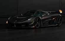 Đại gia bất động sản chơi siêu xe Koenigsegg khác người: Rắc bột vàng lên khắp vỏ carbon, mạ vàng 24k nhiều chi tiết ngoại thất