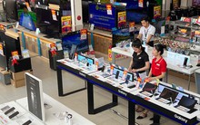 Đủ kiểu thu hút khách mua hàng điện máy