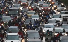 Hà Nội: Bay flycam, huy động 3.000 CBCS để giảm ùn tắc giao thông