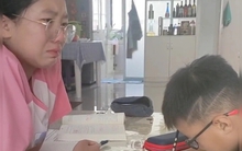 Giảng bài mãi con không hiểu, bà mẹ lên cơn vỡ mạch máu tim, não, bác sĩ cảnh báo