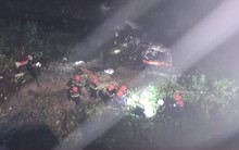 Xe khách lao xuống vực ở cao tốc La Sơn-Túy Loan, nhiều người thương vong