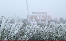 Nhiệt độ xuống -1,1 độ C, băng giá phủ kín đỉnh Mẫu Sơn