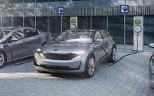 Ngành kinh doanh xe điện 'bùng nổ' ở Ukraine bất chấp xung đột