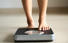 Chuyên gia tiết lộ thời điểm tốt nhất trong ngày để kiểm tra cân nặng bản thân