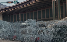 Tổng thống Biden đồng ý 'đóng cửa biên giới’ để có tiền viện trợ cho Ukraine