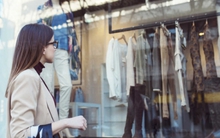 Bài toán kinh tế: Tối ưu chi tiêu bằng cách mua những món đồ rẻ hơn là sai lầm?