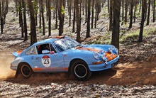 Dàn xe cổ trăm tuổi chạy gần 7.000km xuyên rừng ĐNÁ: Qua 4 nước, xuất phát từ TP.HCM, kết thúc ở Hà Nội