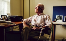 Robert Solow đã khiến chúng tay thay đổi cách nghĩ về tăng trưởng kinh tế như thế nào?