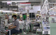 Lương "khủng" vẫn không tuyển đủ người