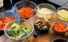 4 loại rau củ nấu chín nhận được nhiều dinh dưỡng hơn ăn sống