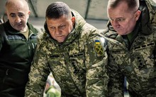 Tin đồn tổng tư lệnh Ukraine bị cách chức vẫn sôi sục