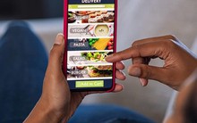 Đặt đồ ăn trên ứng dụng hóa ra là "cái bẫy chuột": Chúng ta toàn phải trả gấp đôi tiền mà không hề biết?