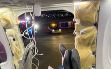 Ráo riết tìm bộ phận quan trọng của chiếc Boeing bị ‘xé toạc’ cửa khi đang bay