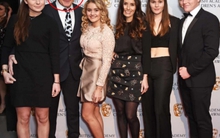 Ông bố 6 con nổi tiếng nhất thế giới chia sẻ "bí mật" nuôi dạy đàn con, trong đó cách dạy con tiết kiệm tiền cực kỳ hiệu quả!