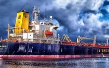 Phương Tây sốc khi xuất khẩu dầu Nga tăng cực đỉnh