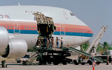 Phát nổ ở độ cao 7.000 mét, 9 người bị hút ra ngoài, máy bay lập tức hạ cánh khẩn cấp: Câu chuyện buồn của ngành hàng không thế giới