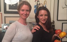 Hai sao phim "Sex and the city" bất ngờ tái ngộ, U60 mà nhan sắc khiến nhiều người trầm trồ