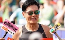 Ông hoàng phim hành động Châu Nhuận Phát chia sẻ 4 bí quyết để “chung sống hòa bình” với bệnh tiểu đường ở tuổi 69