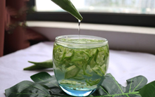 Sáng ngủ dậy uống 1 ly nước này: Vừa bổ xương, kiểm soát đường huyết, vừa là "thuốc nhuận tràng" tự nhiên