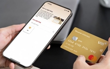 Có được cho người khác dùng tài khoản ngân hàng của mình?