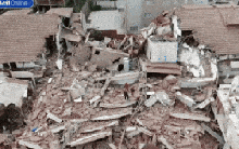 Khách sạn 10 tầng đổ sập giữa phố, rất nhiều người mắc kẹt