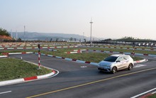 Công ty dạy lái xe VinFast của ông Phạm Nhật Vượng mở cơ sở đầu tiên tại Quảng Ninh, tặng tiền mặt cho học viên đăng ký