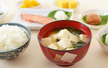 Giáo sư Nhật 87 tuổi có hệ tim mạch “trẻ” hơn ít nhất 10 tuổi nhờ 7 bí quyết đơn giản đến bất ngờ