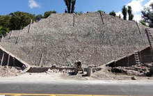 Công trường dừng thi công khẩn cấp vì phát hiện ‘vật thể lạ’ nhưng phải chôn lấp lại ngay lập tức: Chuyên gia xác định là ‘kho báu’ vô giá, đã tồn tại hàng nghìn năm