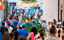 Buồn của quốc gia giàu thứ 5 thế giới: Hàng triệu người thay đổi quyết định về nơi sinh sống, lũ lượt rời đi vì 'nai lưng' kiếm tiền vẫn không thể chi trả phí sinh hoạt lẫn tiền nhà