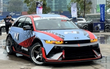 Cận cảnh Hyundai Ioniq 5 N độ drift vừa về Việt Nam: Gần 650 mã, thêm khung chống lật và phanh tay, giả lập sang số như xe xăng