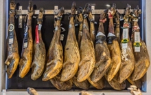 Đùi heo muối Tây Ban Nha đang "làm mưa làm gió" trên cõi mạng, Shark Hưng tuyên bố "của hiếm" mà tràn lan trên thị trường, phân biệt thế nào?