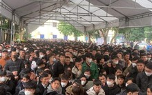 Chen nhau nộp hồ sơ đi lao động Hàn Quốc