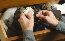 Tuyệt mật: Tết sắp đến, KHÔNG nói cho ai biết số tiền tiết kiệm của bạn, đặc biệt người thân