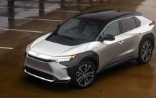 Doanh số xe điện tăng hơn 300%, vì sao Toyota vẫn kiên quyết 'bỏ bê' xe điện, ưu ái xe xăng?